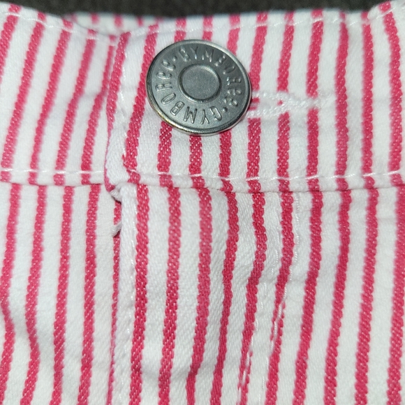 🍁🇨🇦 Gymboree Red White Seersucker Striped Shorts Adjustable Waist 3T - Picture 3 of 4